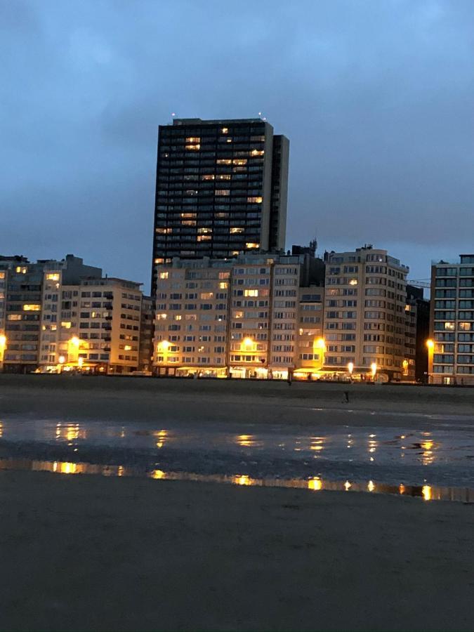 Ma Mere Beach Condo Oostende Kültér fotó